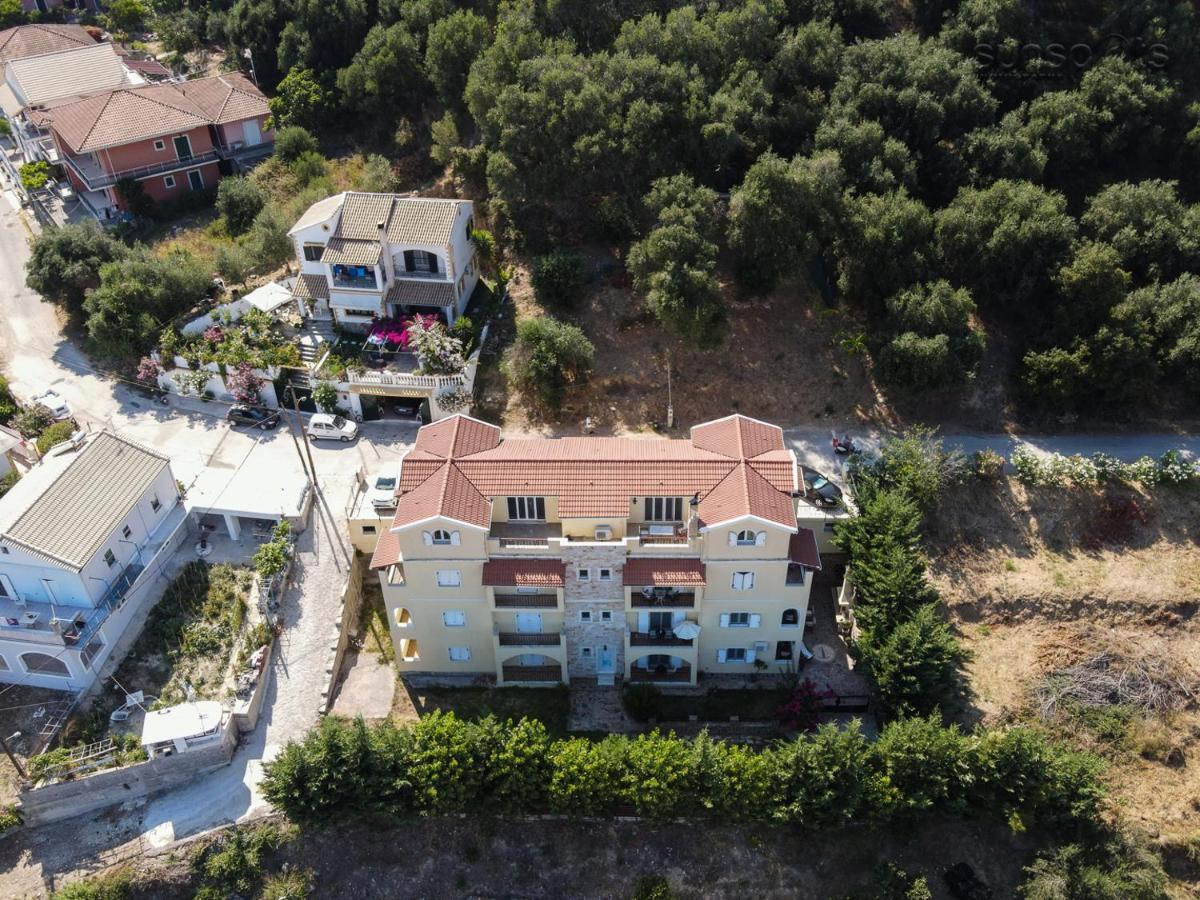 Villa Konstantina Petriti  Exterior photo