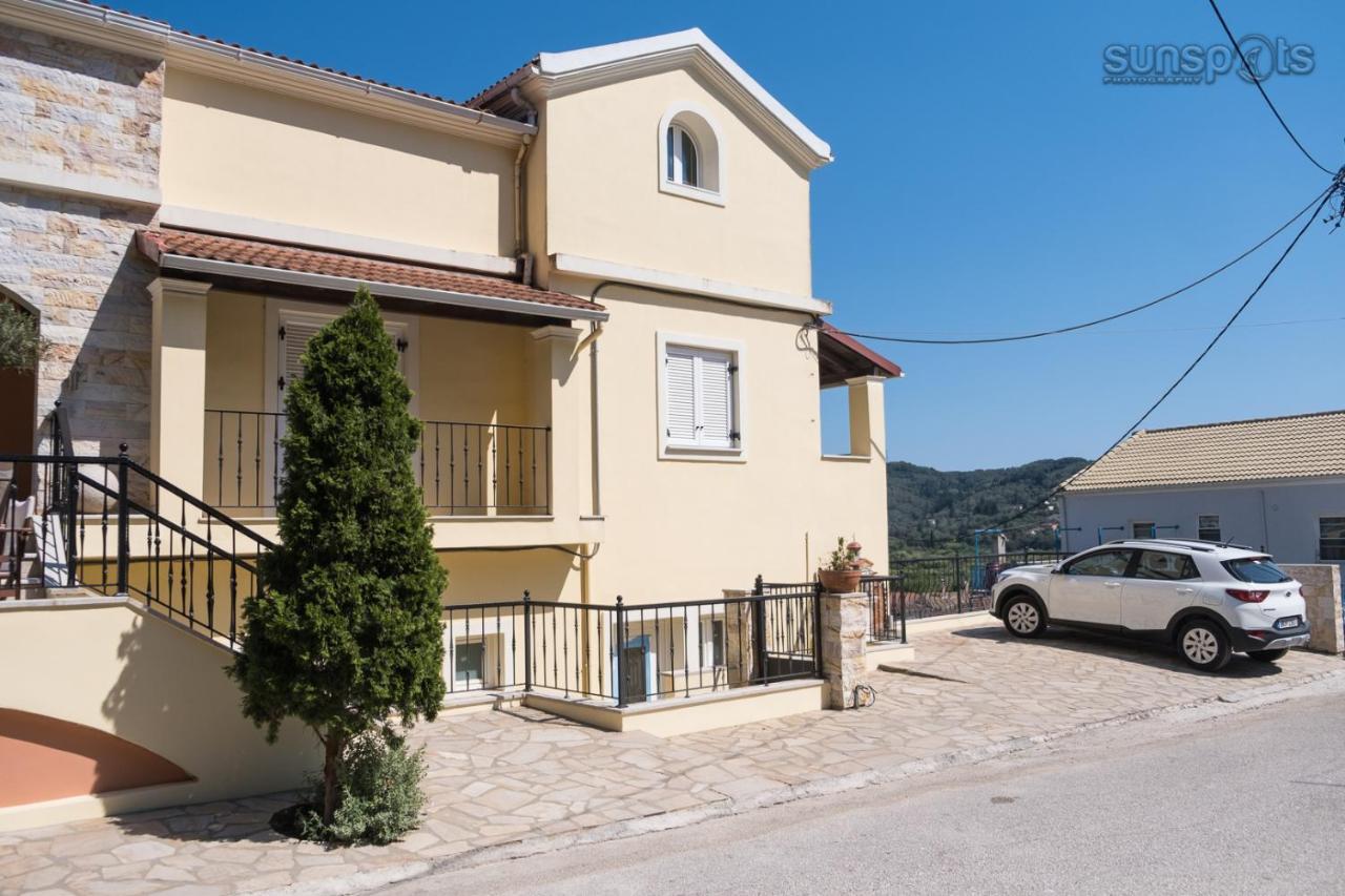 Villa Konstantina Petriti  Exterior photo